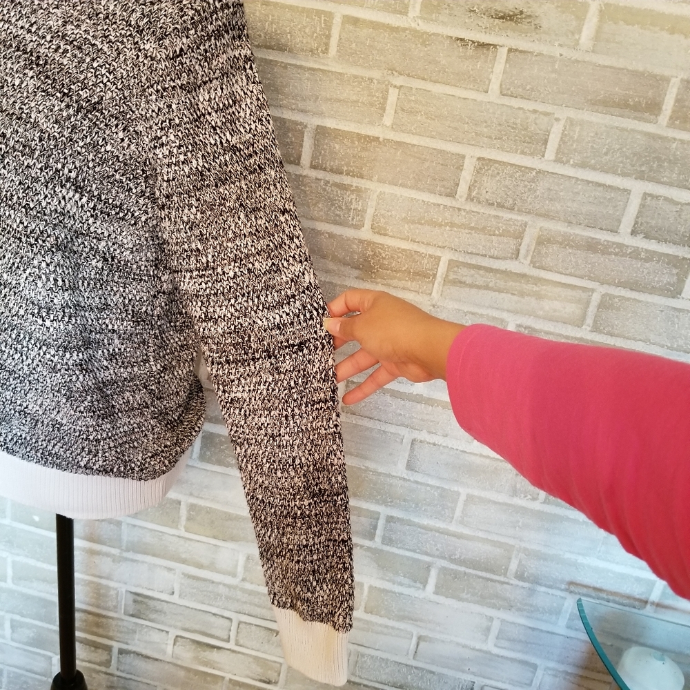 Peruna Sweater Color Black and Cream.!!. - Picture 5 of 15